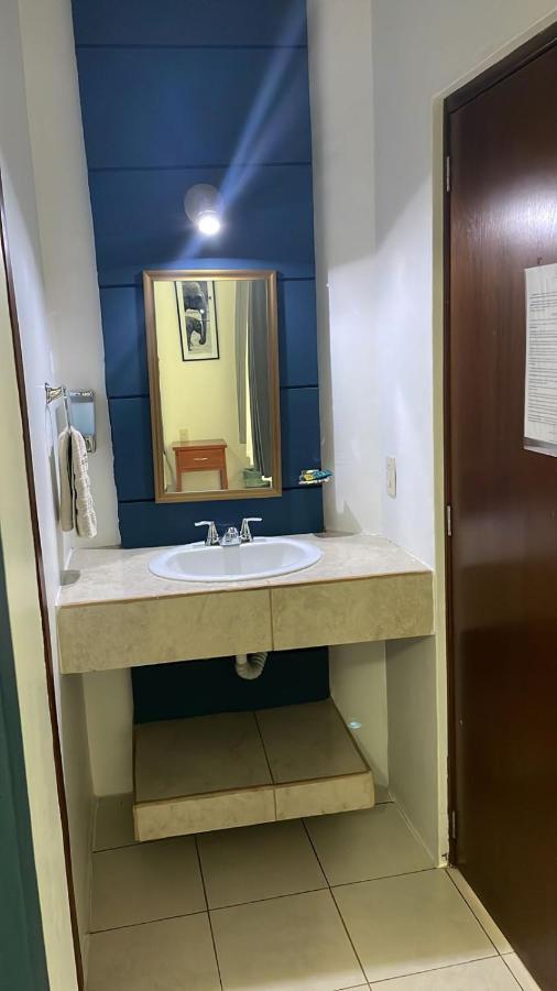 Hotel Real Villa Villa Corona Екстериор снимка