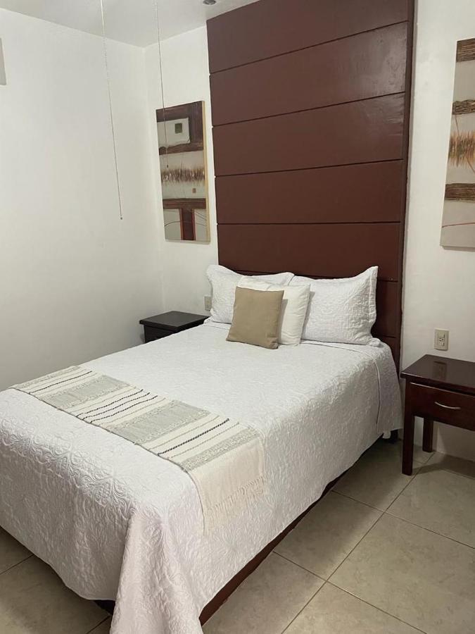 Hotel Real Villa Villa Corona Екстериор снимка